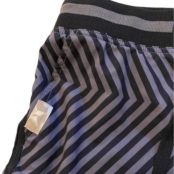 NWOT CONVERSE ONE STAR SPORT SHORTS (S) - Picture 7 of 9